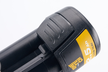 10,8 V Li-Ionen- Batterie-Pack NT09E-105